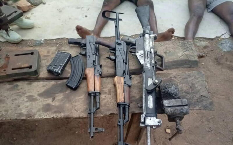 troops-illegal-arms-plateau