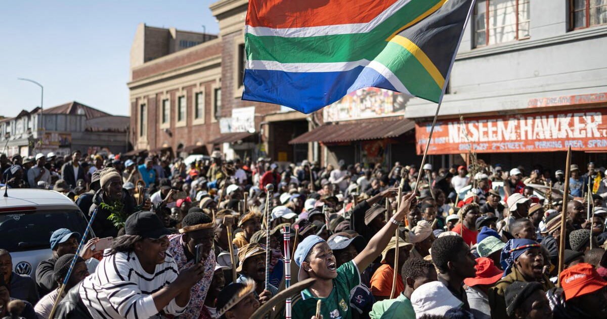 FG Threatens AU Action Against South Africa Over Xenophobia