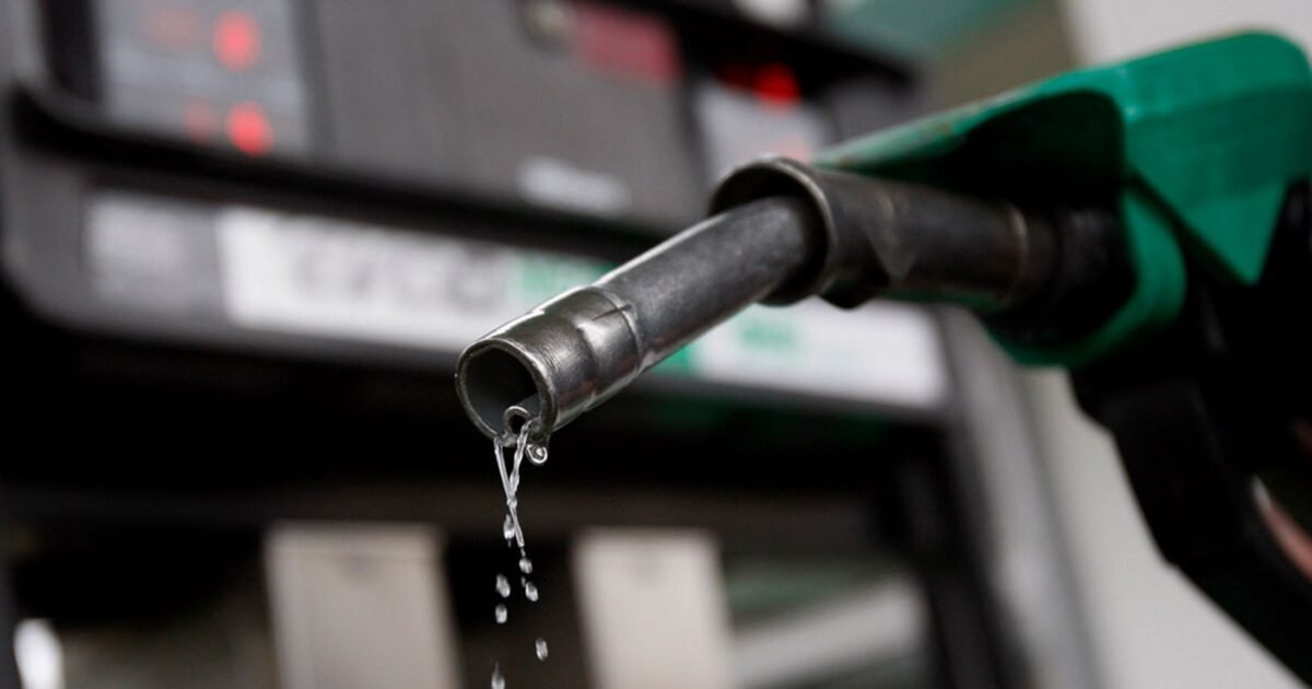 Dangote, Marketers Cut Depot Petrol Prices After FG Pressure
