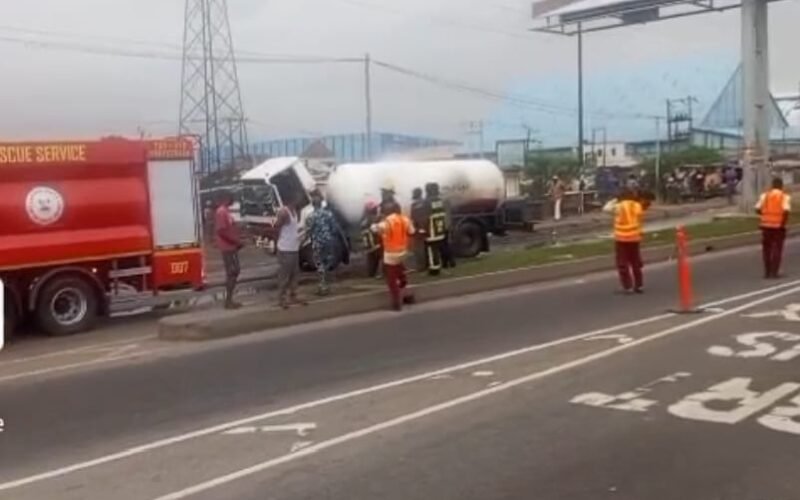 Emergency responders attend to a mini gas tanker fire on Ikorodu Road in Lagos. Photo: Vanguard