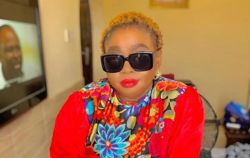 Juju musician St Janet