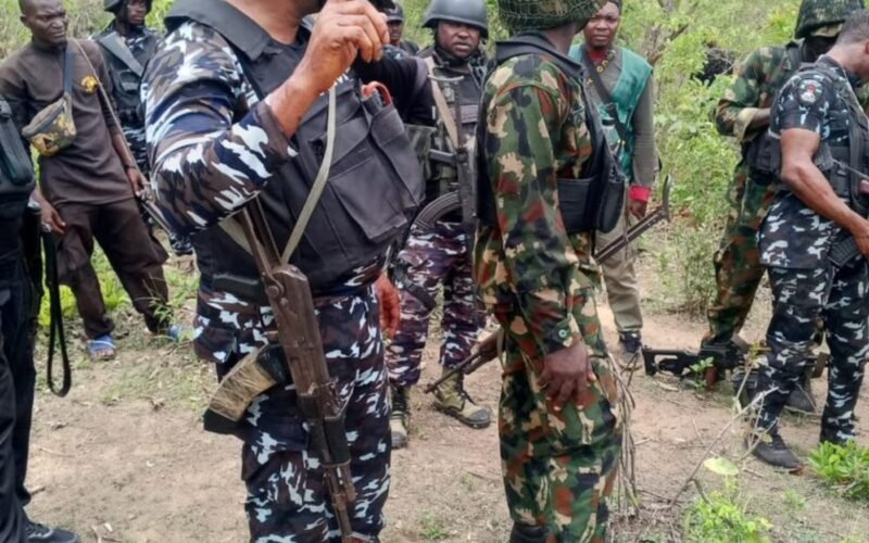 Security personnel in a source-origin image used for the Kebbi clash report