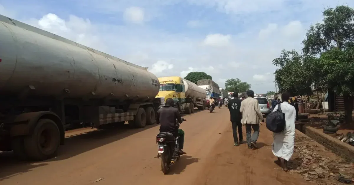 Illustrative heavy trucks and travellers on the Mokwa-Bida Road in Niger State. This photograph was not taken at the Wuya crash.