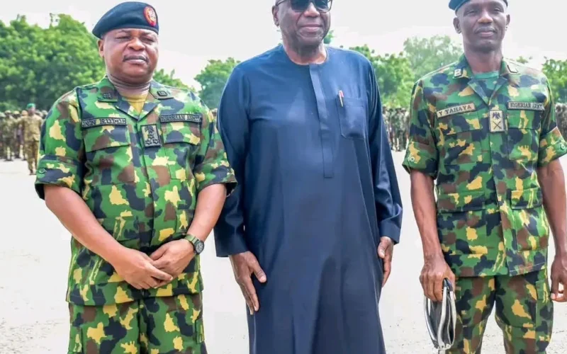Kwara Governor AbdulRahman AbdulRazaq with Nigerian Army officers during a battalion deployment