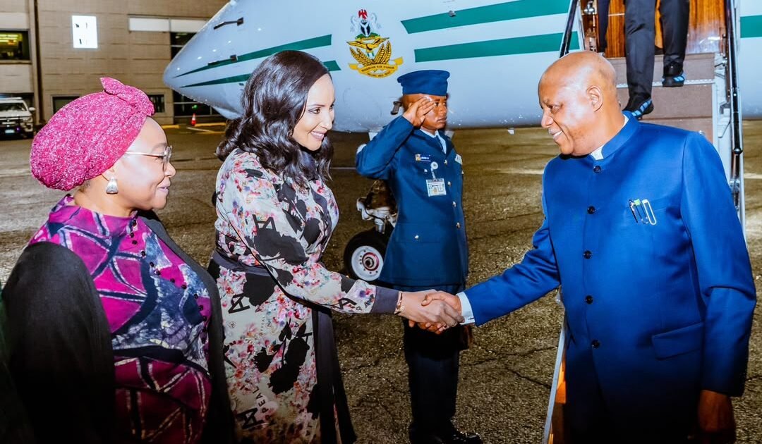 Vice President Kashim Shettima being received beside a Nigerian aircraft in New York