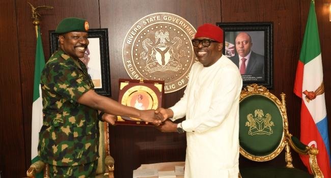Rivers Governor Siminalayi Fubara receives Brigadier General Ismaila Sule at Government House.